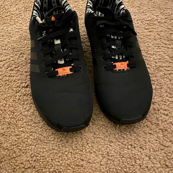 Adidas - Picture 2 of 4